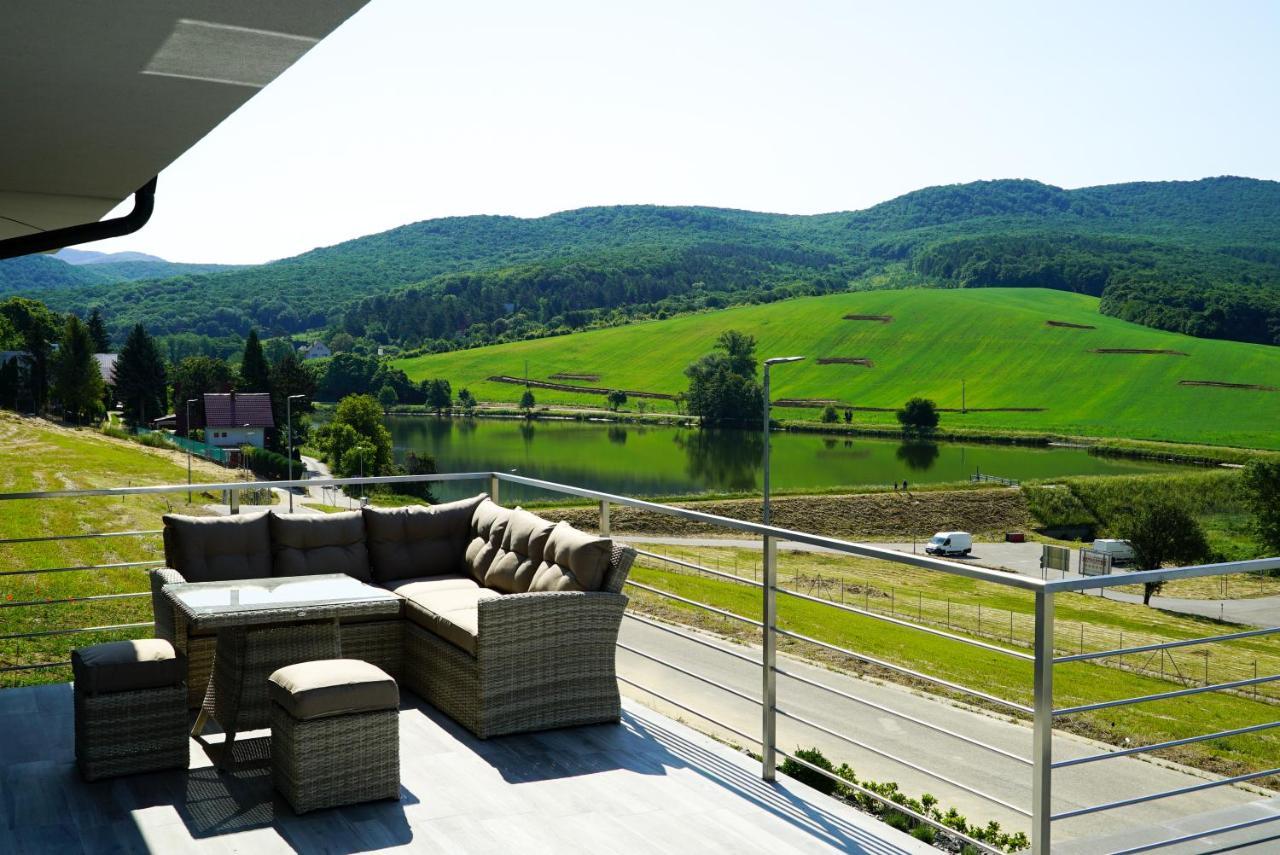 Luxury Villa Moravany nad Vahom Exterior photo